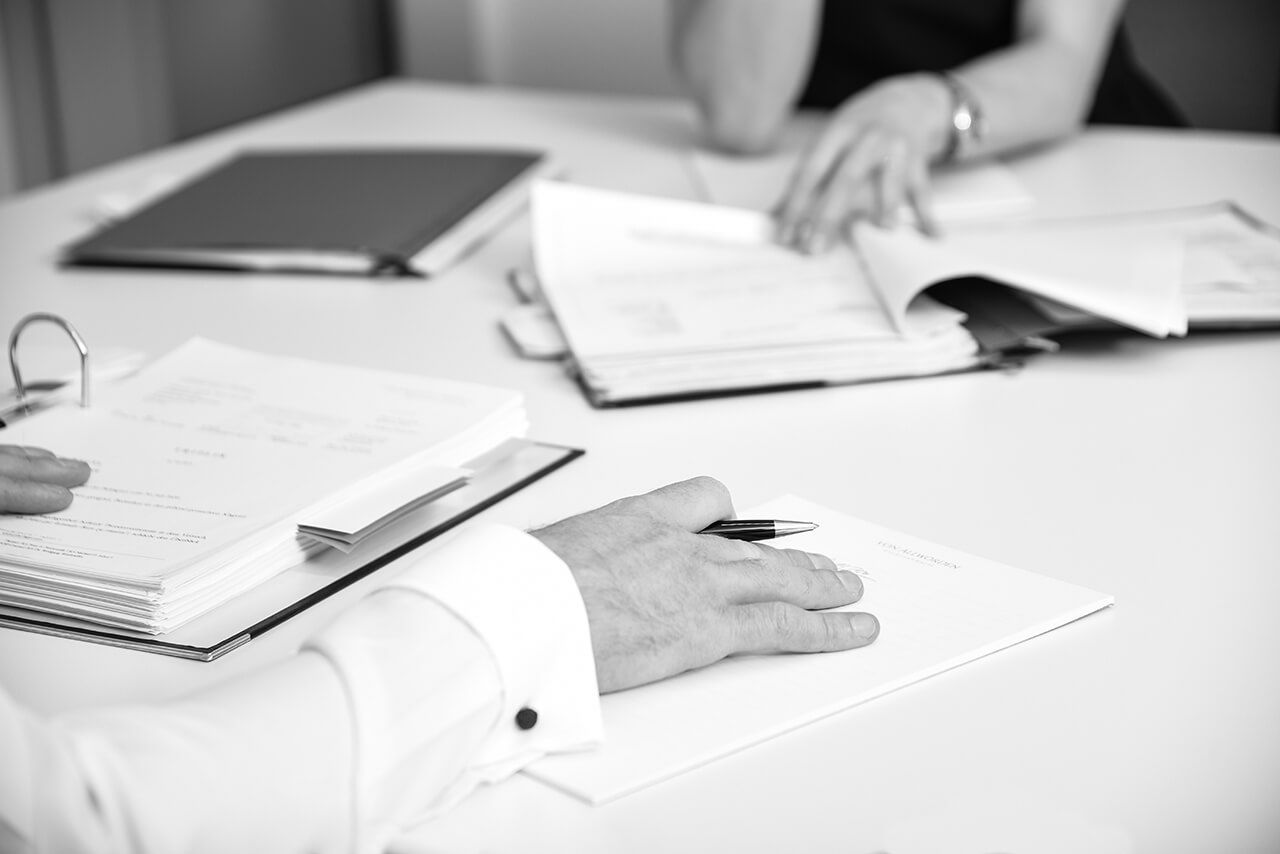 Anwalt und Notar in Stade und Hamburg. Erstklassige Beratung im Bereich Wirtschaftsrecht und Privatrecht.